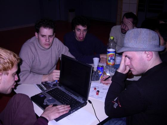 table_vampire_05.jpg